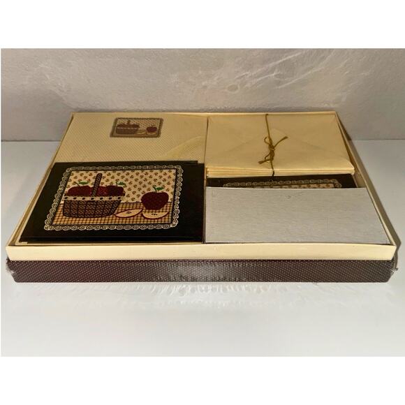 Vintage 1983 Mead Country Apple Stationery Set – Boxed NOS - Picture 3 of 5